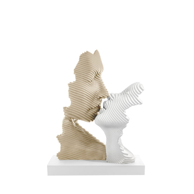 Bongelli - Scultura bacio stilizzata 15x16 nocciola/bianco