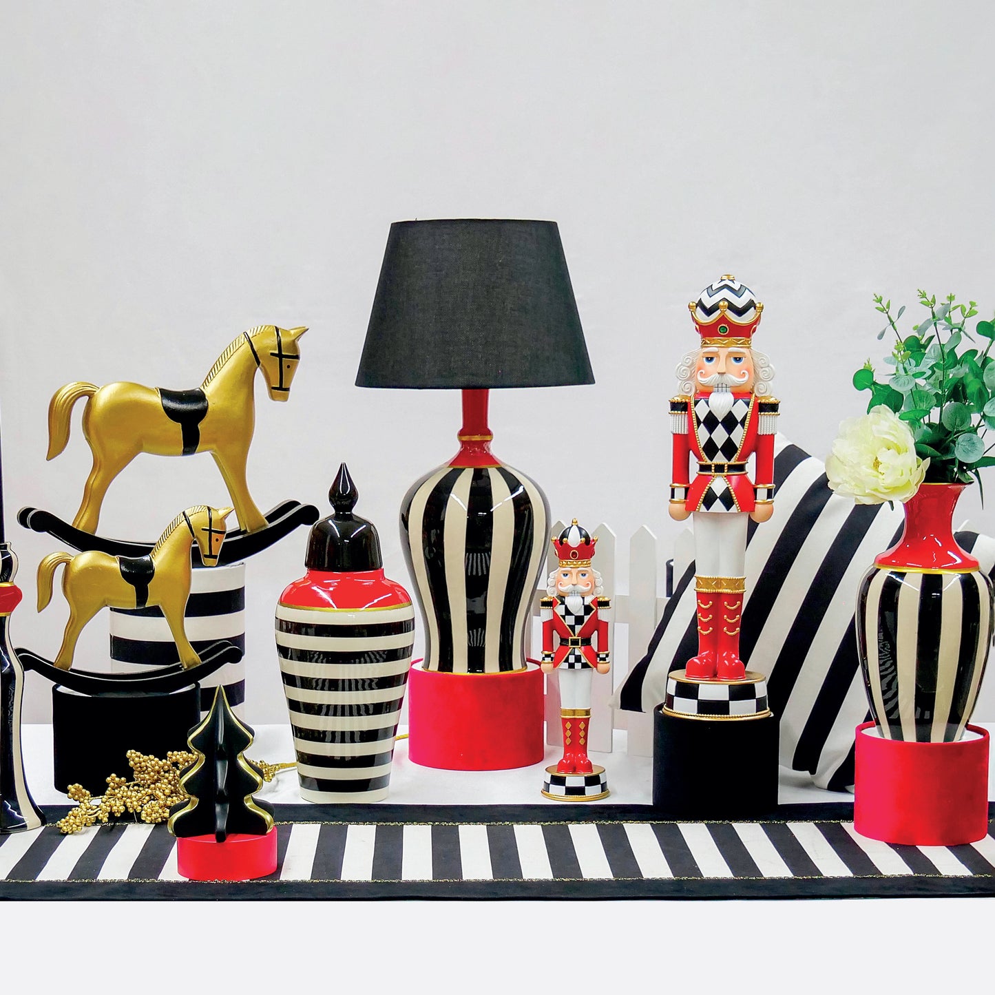 L'Infinito - Cavalluccio a dondolo oro