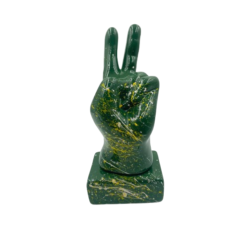Amagè- Le mani Vittoria verde con schizzo