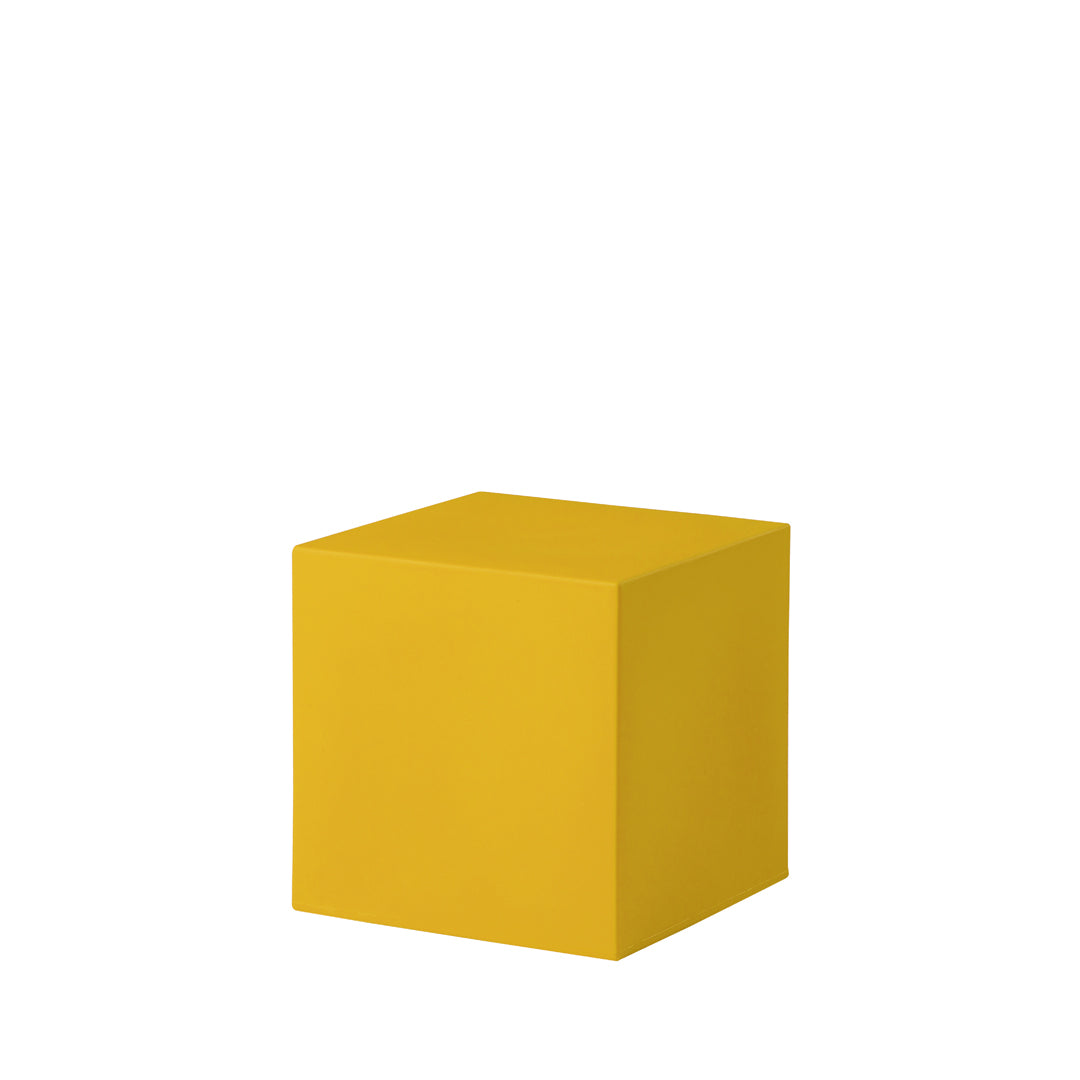 SLIDE- Cubo pouf Design: SLIDE Studio