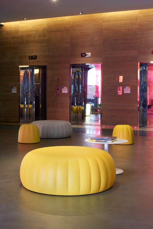 SLIDE- Gelèe Grand design: Roberto Paoli poltroncina morbida
