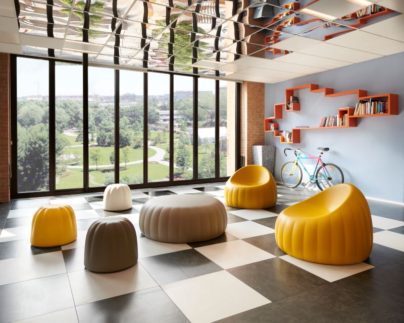 SLIDE- Gelèe- design: Roberto Paoli pouf morbido