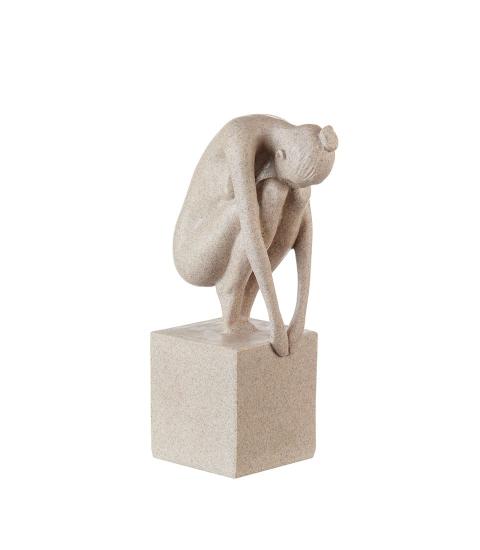 L'Oca Nera - Scultura donna in posa