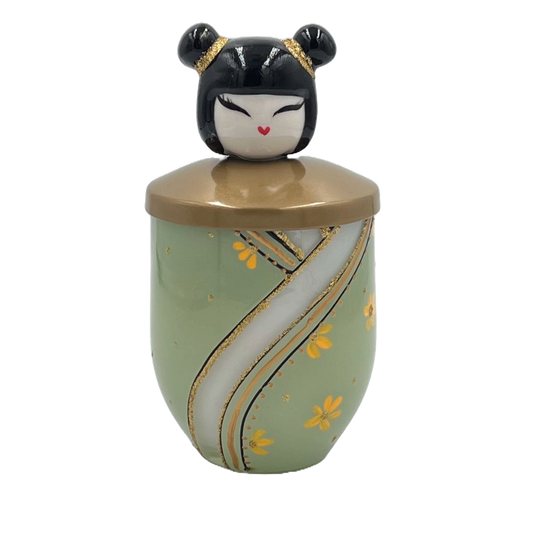 Sharon - candela Kokeshi verde