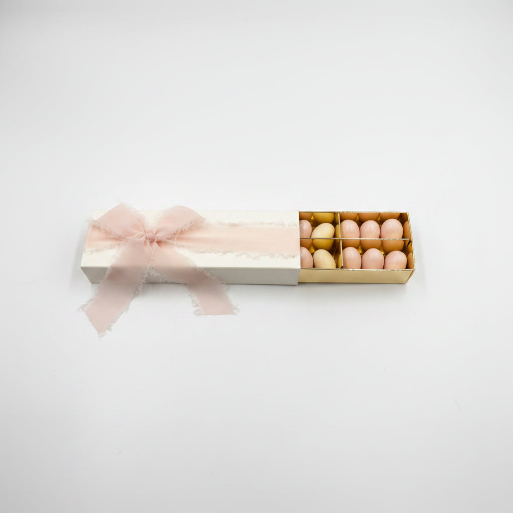 H.L. - Scatola rettangolare bianca fiocco cipria