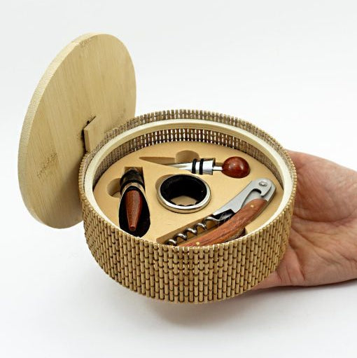 Cuorematto - scatola in bambù con attrezzi da vino